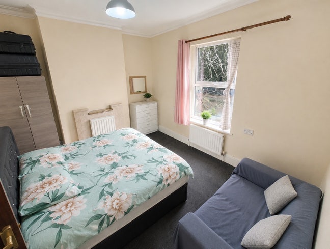Bedroom Main Photo