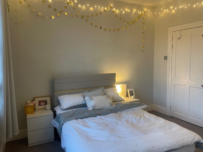 Double En-suite Room in Friendly Shared House  Main Photo