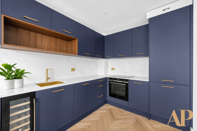 One Bedroom Apartment in the Clement Apartments Main Photo