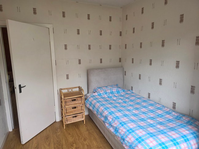 Single room available for short or long term renta Main Photo