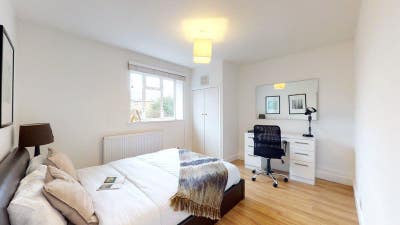 1 double room W4 p/share all-inc,wi-fi,cleaner Main Photo