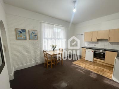 Newly Refurbished 1-Bed Aprtmnt in Woolston, SO19 Main Photo