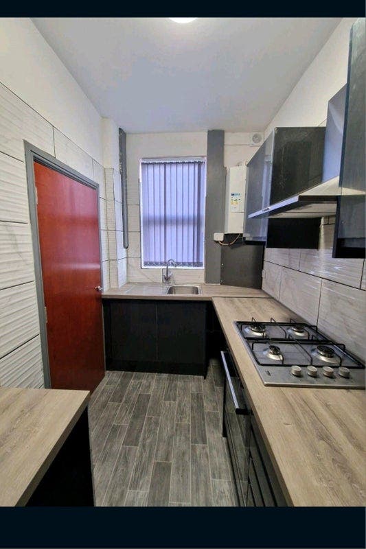 2-Bedroom House to Rent – Beeston, Leeds LS11 Main Photo