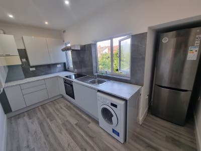 Looking for two people as we have 2 rooms left.  Main Photo