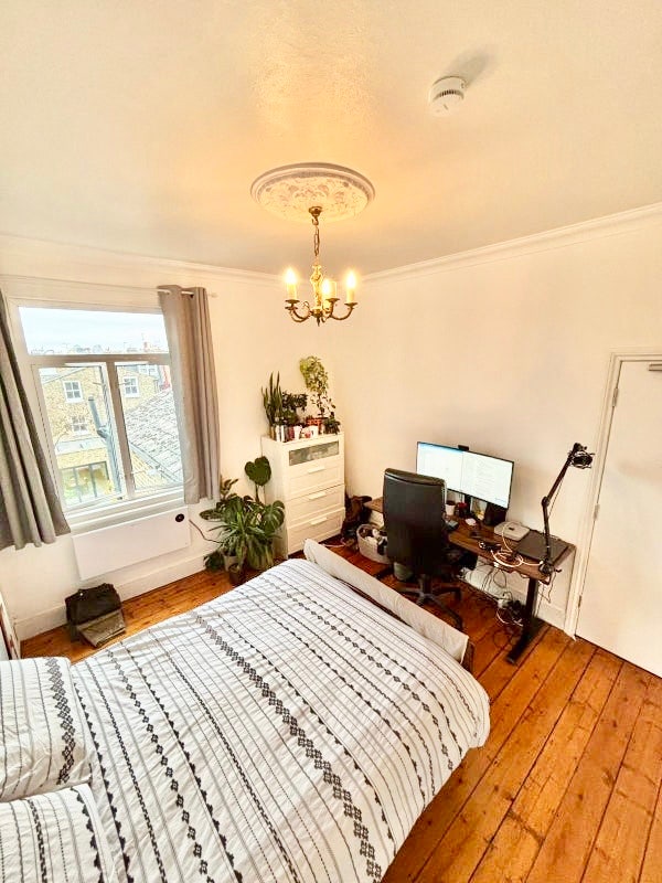Beautiful double bedroom in Prime Parsons Green Main Photo