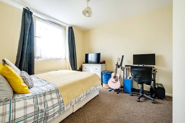 ⏬💸Huge Price Drop - Fulham/Kensington Main Photo