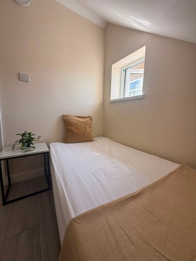 * Adorable Single Room to Rent in Wembley Main Photo