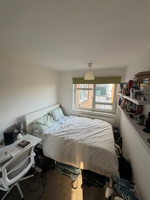 Double room in social LGBT+ flat Main Photo