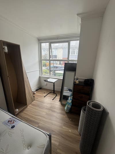 1 Double Room to Rent Ground Floor Main Photo