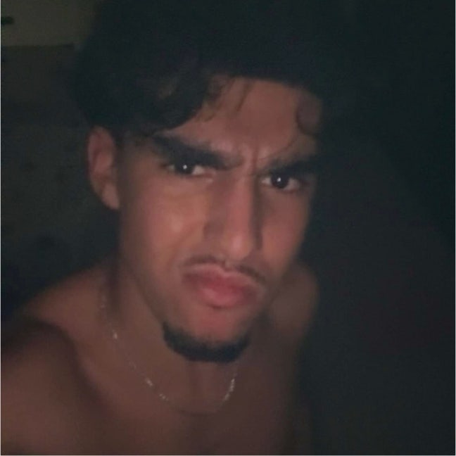 Clean,friendly student looking for a place to live Main Photo
