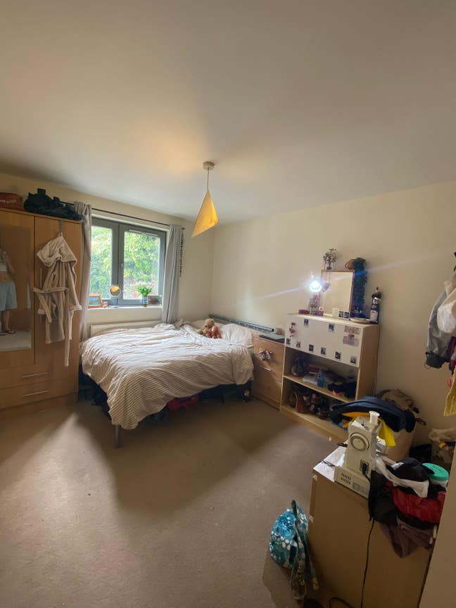 Room in 3 bed flat just off leith walk  Main Photo