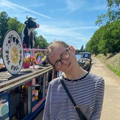 Student Female seeks a single or double room Main Photo