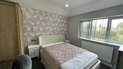 A Beautiful Six Bedroom House Share Main Photo