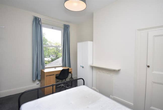 Double Bedroom - 5 minute walk from York centre Main Photo