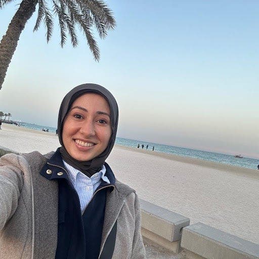 Female, doctor , looking for a female flatmate  Main Photo