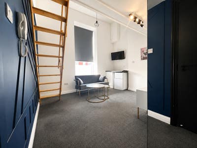 🧡 Great Home Share | Chorley Town Centre  Main Photo