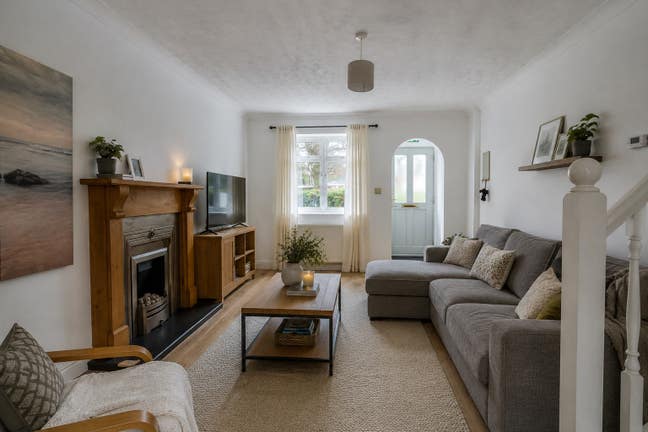 Double Bedroom - 10 Minute walk from York Uni Main Photo