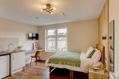 Newly Built Luxurious Rooms with Ensuite - 3C Main Photo