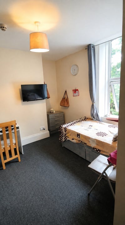 En-Suite Room | Fully Furnished | HMO | BD9 4QL Main Photo