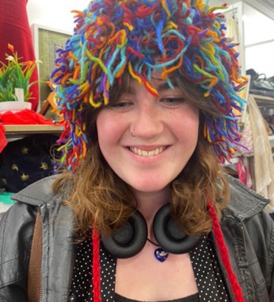 Looking for a buddy-up/flat share:) Main Photo
