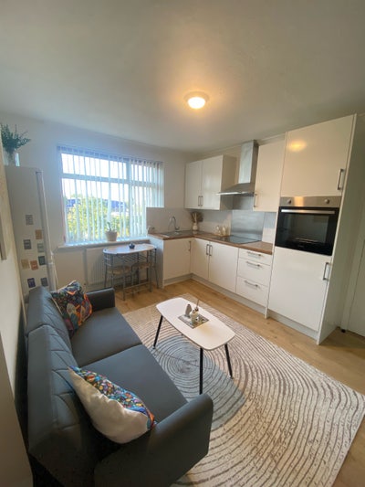 Fully furnished 2 bedroom flat to let Chingford  Main Photo
