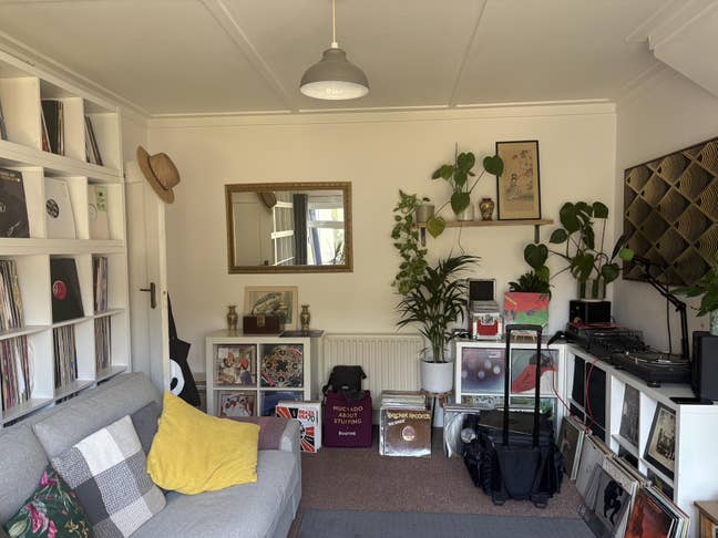 Lovely single room in Hove Apartment  Main Photo
