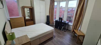 Double room in Roath Including all bills Main Photo