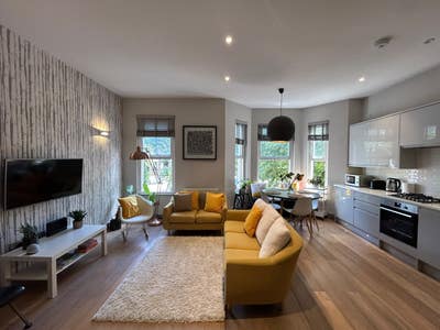 Double Room with Private Bathroom in Clapham  Main Photo