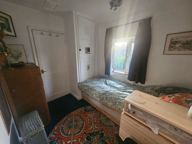 Communal-style living, small double &pound;380 pcm Main Photo