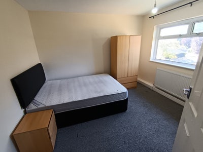Room for Rent Main Photo