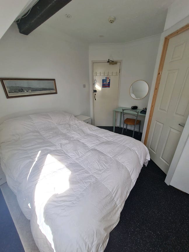 Rooms To Rent  Main Photo