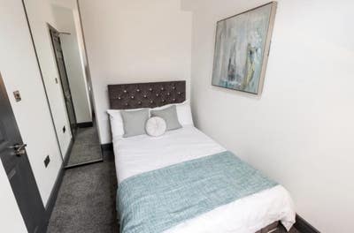 Room Available - Close to City Centre  Main Photo