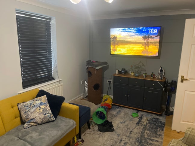 Room to rent in a well located ground floor flat  Main Photo