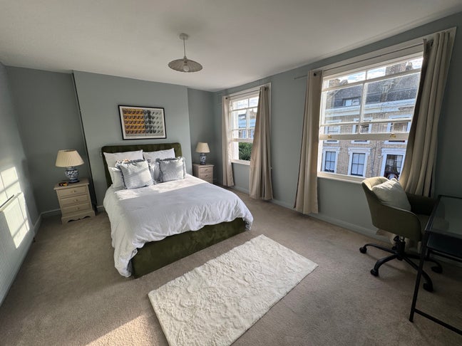 Large double room available  Main Photo