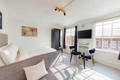 A well-presented studio apartment set within Tybur Main Photo