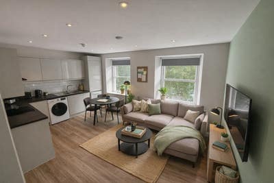4-bed Student Property in Hotwell  Main Photo
