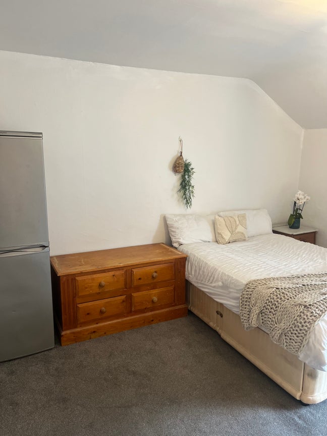 En-suite bedroom to rent, Norton Malton Main Photo
