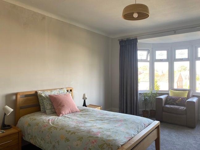 Huge double room in characterful Stafford home Main Photo
