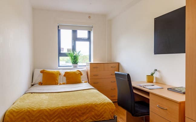Student room takeover – SE16, &pound;267/wk bills inc Main Photo