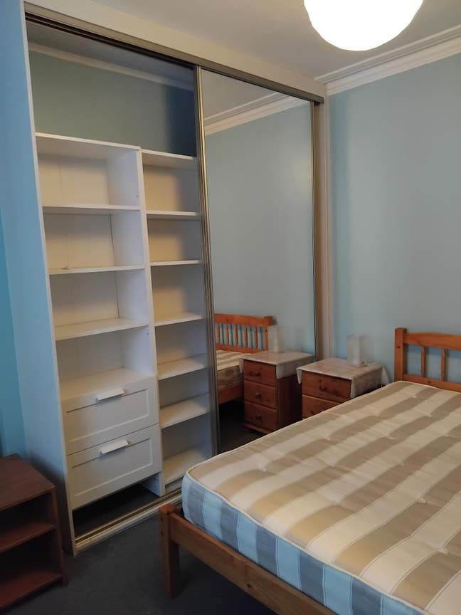Double sized single room Main Photo