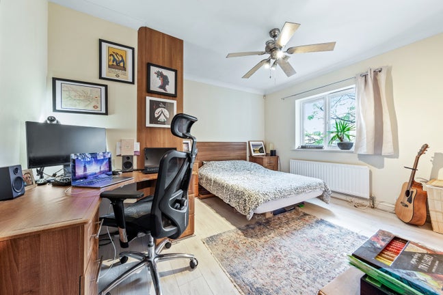 Spacious Double Room in Stylish Bermondsey Flat Main Photo