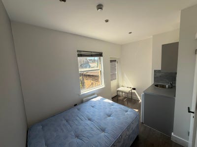 DSS - Studio Flat Available in Hither Green SE13 Main Photo