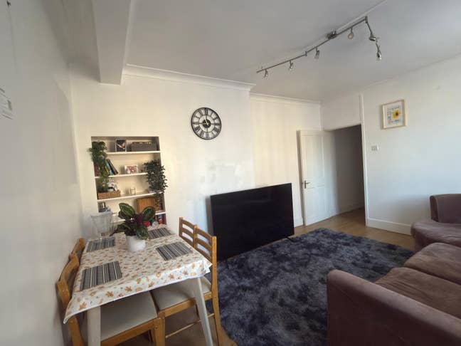 Single room with double bed Main Photo