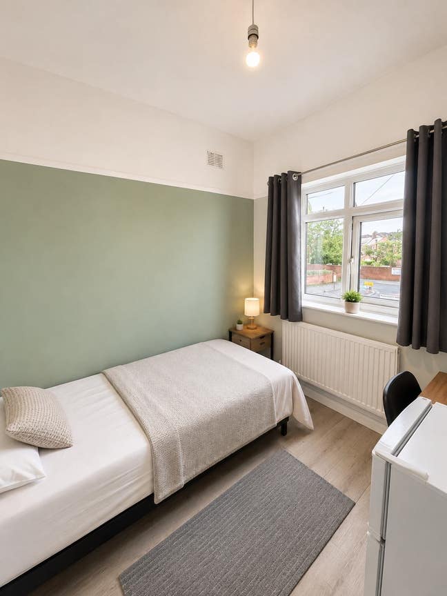 Tottenham Single Room | 1 Person | &pound;0 Deposit Main Photo