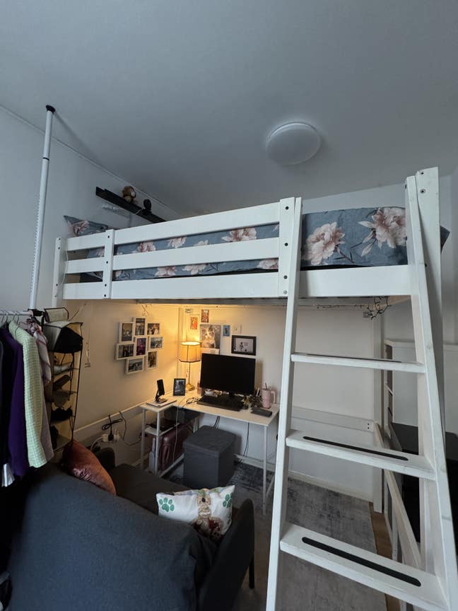 Cozy double bed in east london Main Photo