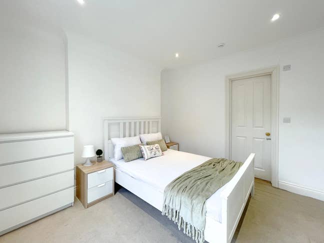 Double Room | Angel/Old Street |Zero Deposit Main Photo