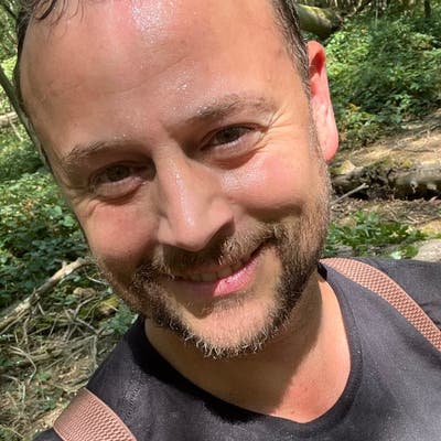 41 year old Male seeks a double room Main Photo