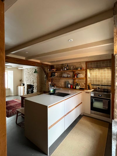 Renovated fisherman's cottage in centre of town Main Photo