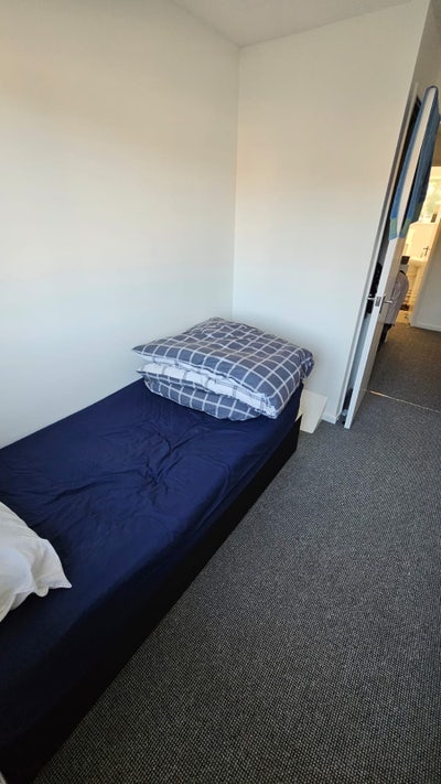 Single and double room for rent Main Photo