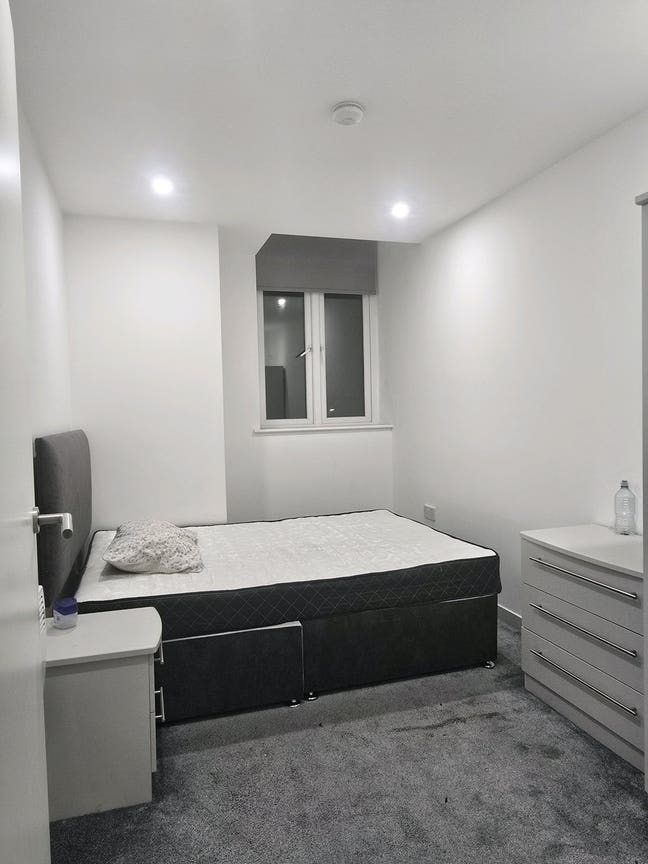 Double Room | Modern 2-Bed Flat | Female Housemate Main Photo